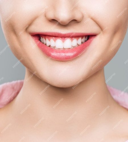 closeup-smile-with-white-healthy-teeth_168410-766